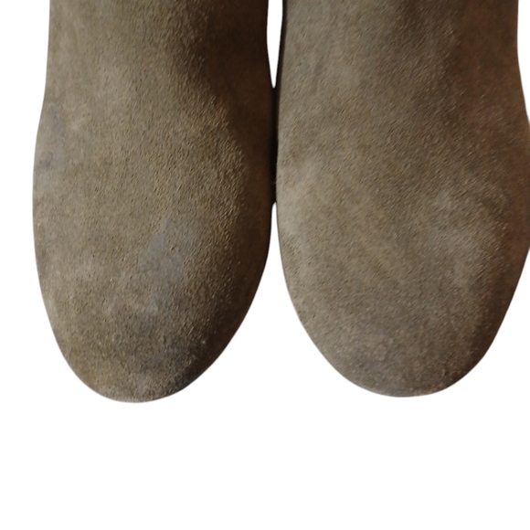 Chelsea Crew Genuine Suede Khaki/Olive Ankle Boots Women's Booties Size 10 - Picture 3 of 12